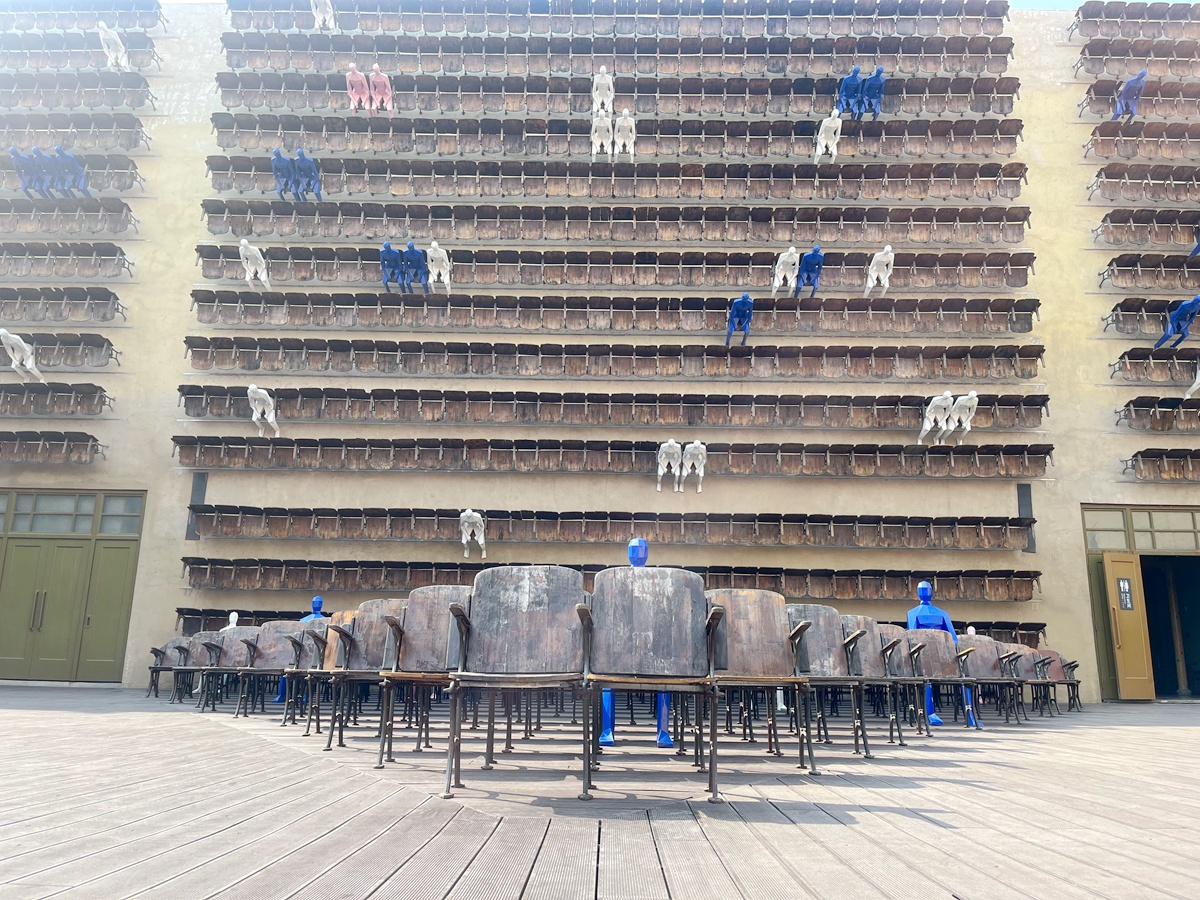 外貿部-探訪“只有河南·戲劇幻城”