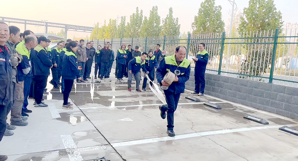 【應(yīng)急演練】消防三人兩帶大比拼，實(shí)戰(zhàn)演練爭(zhēng)分秒